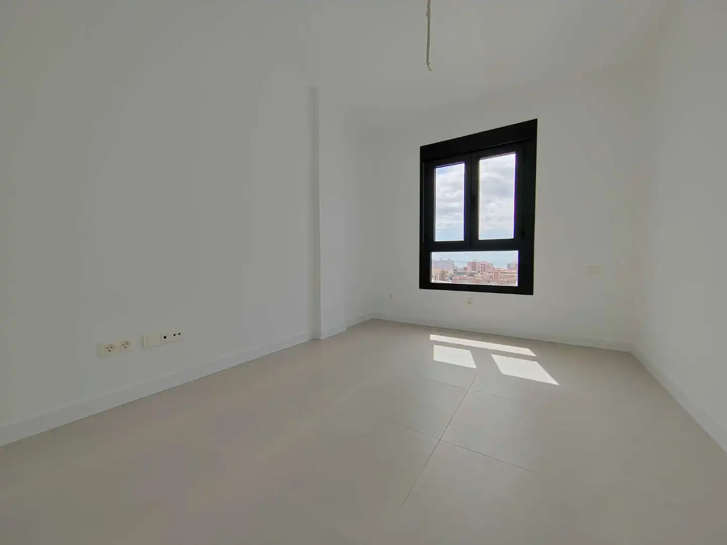 Habitación de Casa o chalet de alquiler en Vélez-Málaga con Aire acondicionado, Terraza y Piscina