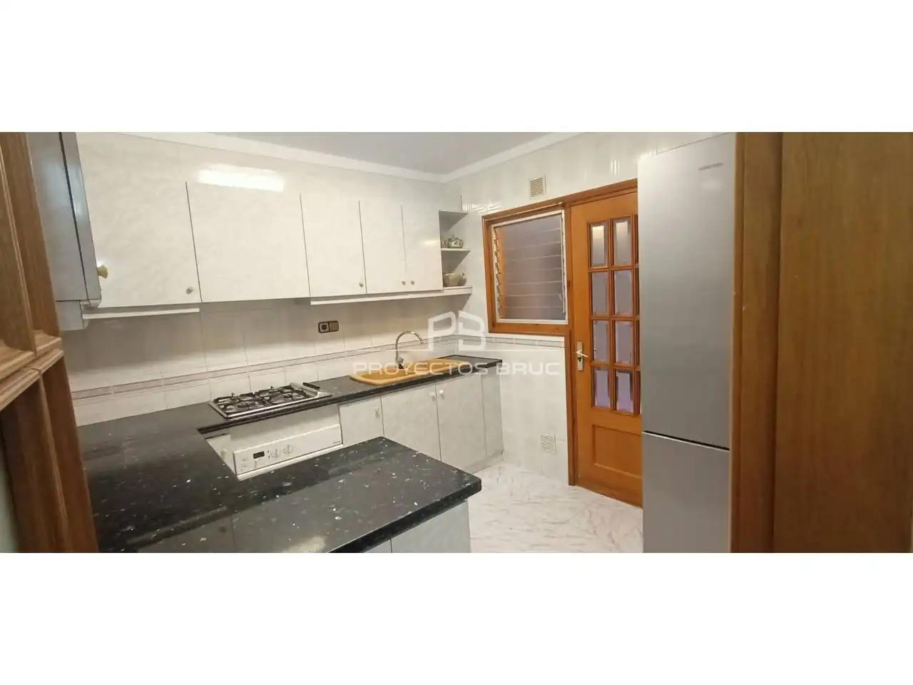 Cocina de Piso de alquiler en Esparreguera con Calefacción y Balcón