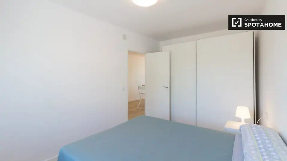 Room in Trinitat Vella