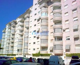 Vista exterior de Àtic de lloguer en Gandia amb Piscina