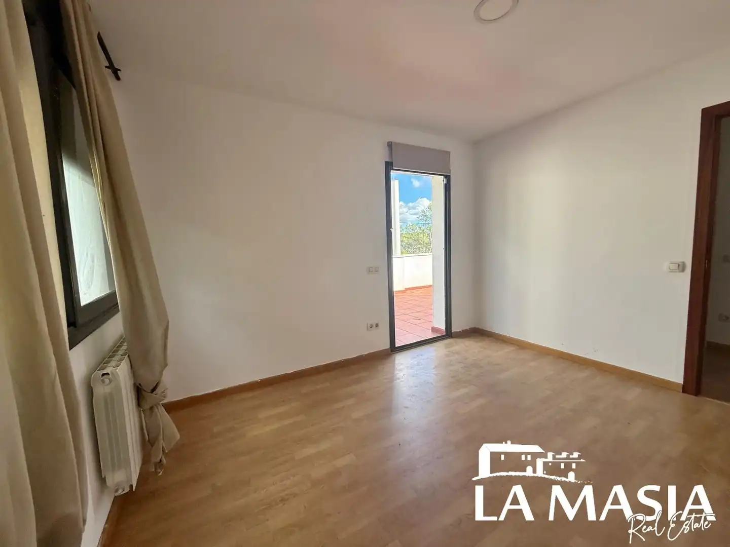 Wohnzimmer von Haus oder Chalet zum Verkauf in Olivella mit Heizung, Privatgarten und Abstellraum
