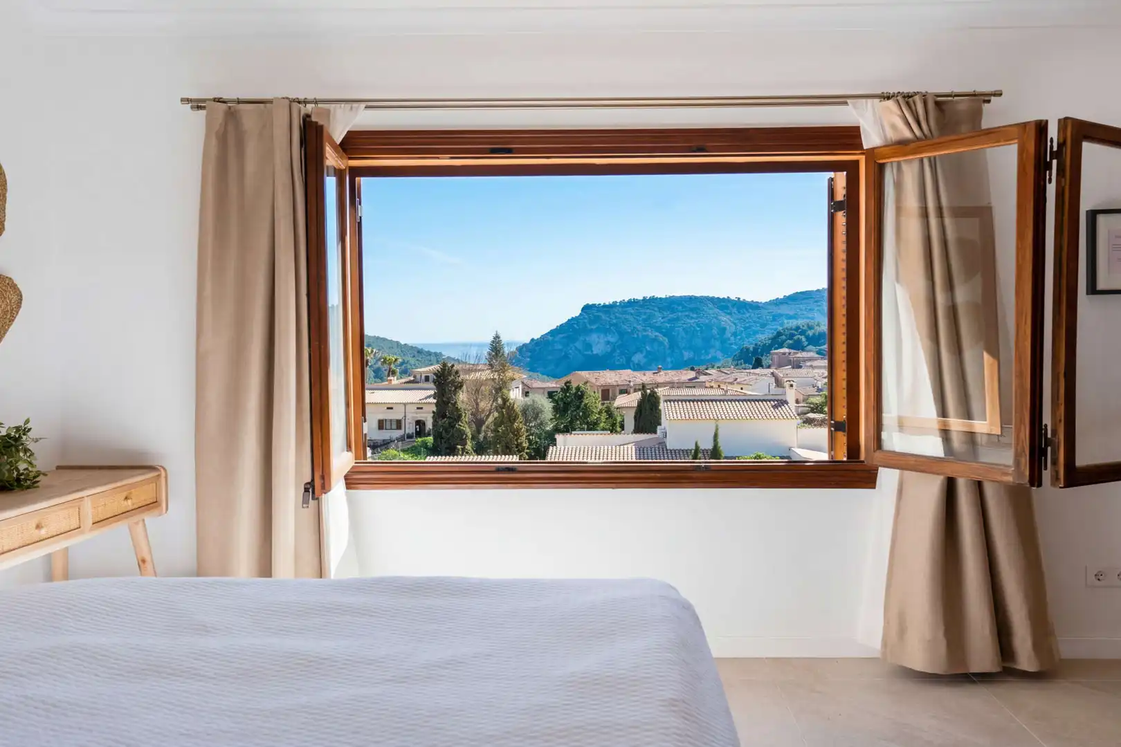 Bedroom of Houses for sale in Valldemossa  with Air Conditioner, Terrace and Furnished