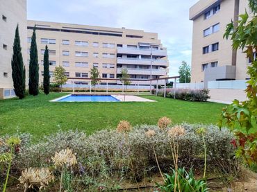 Appartamento con piscina in vendita a Barri dels Escriptors