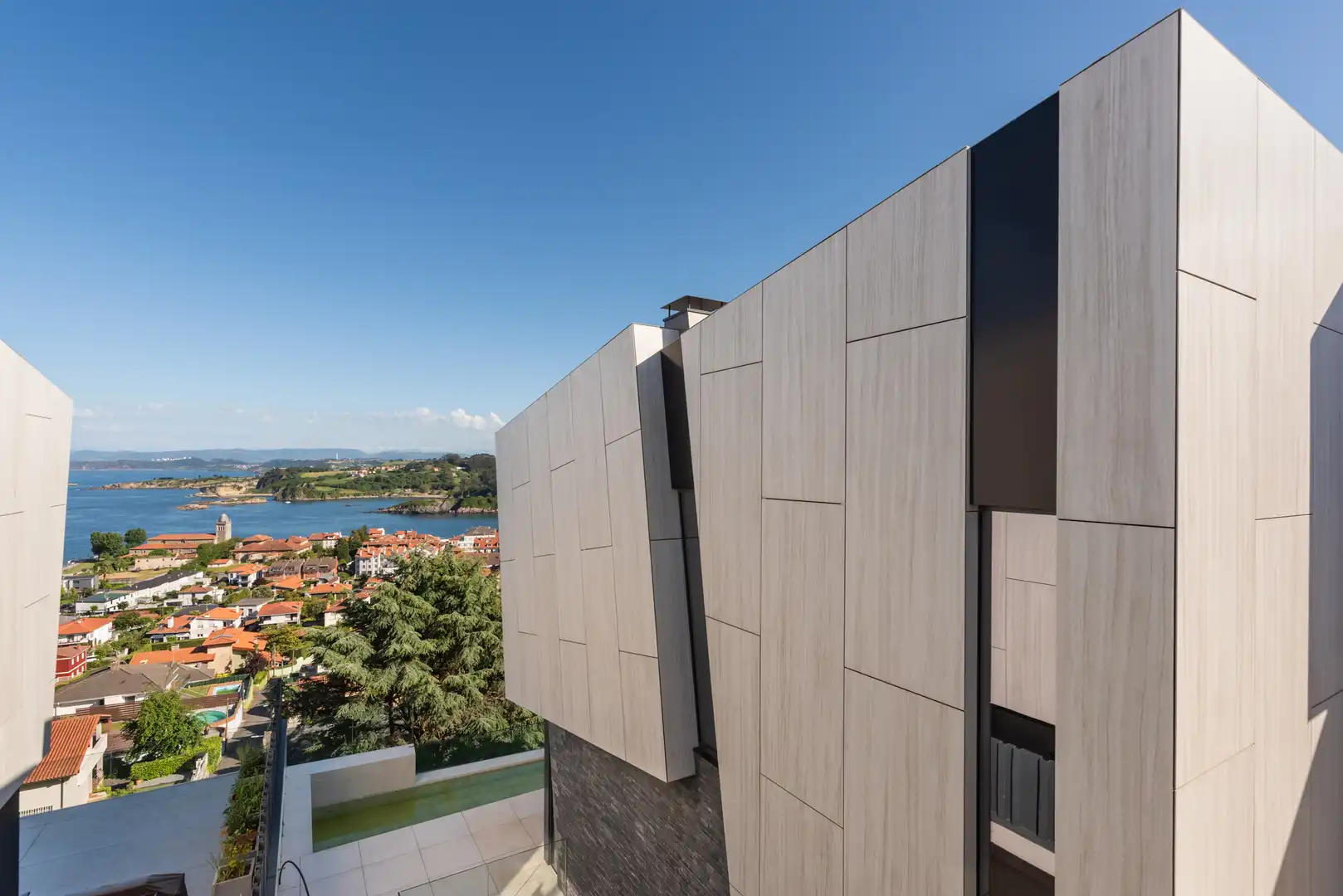 Vista exterior de Casa o xalet en venda en Gozón amb Aire condicionat, Calefacció i Terrassa