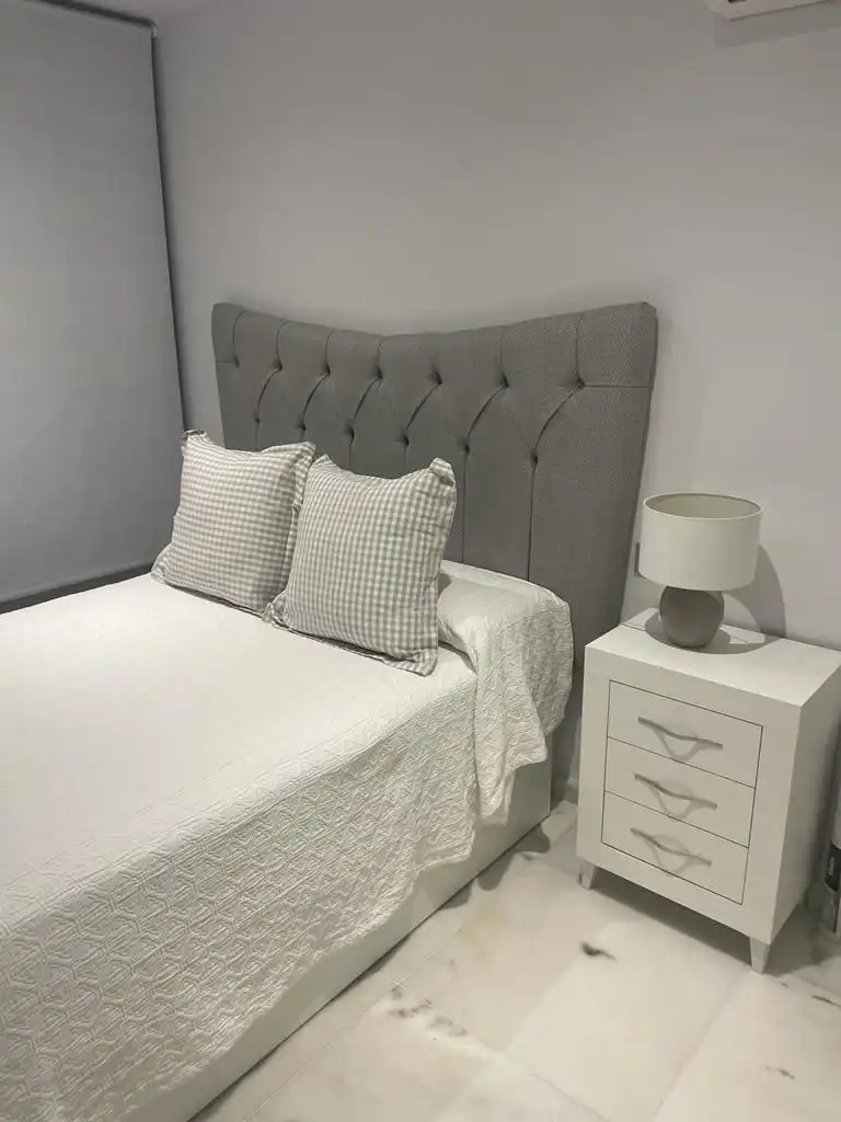 Schlafzimmer von Geschaftsraum zum Verkauf in Marbella