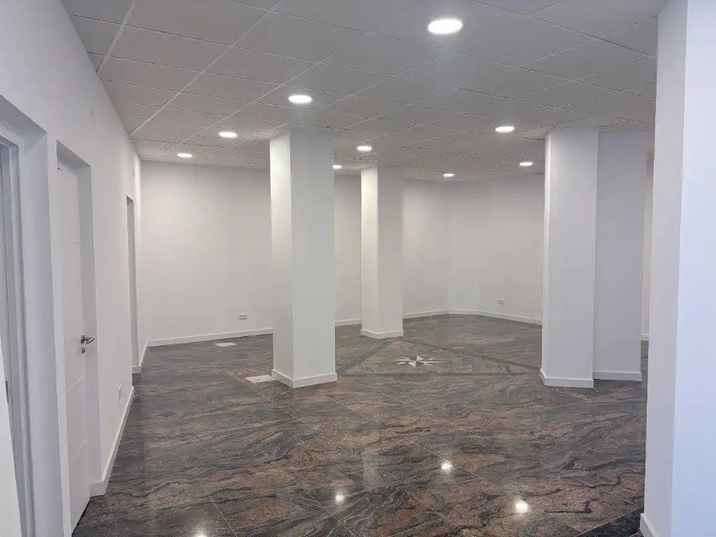 Local comercial en venda a Plaza Hermanos Salom, imagen 10