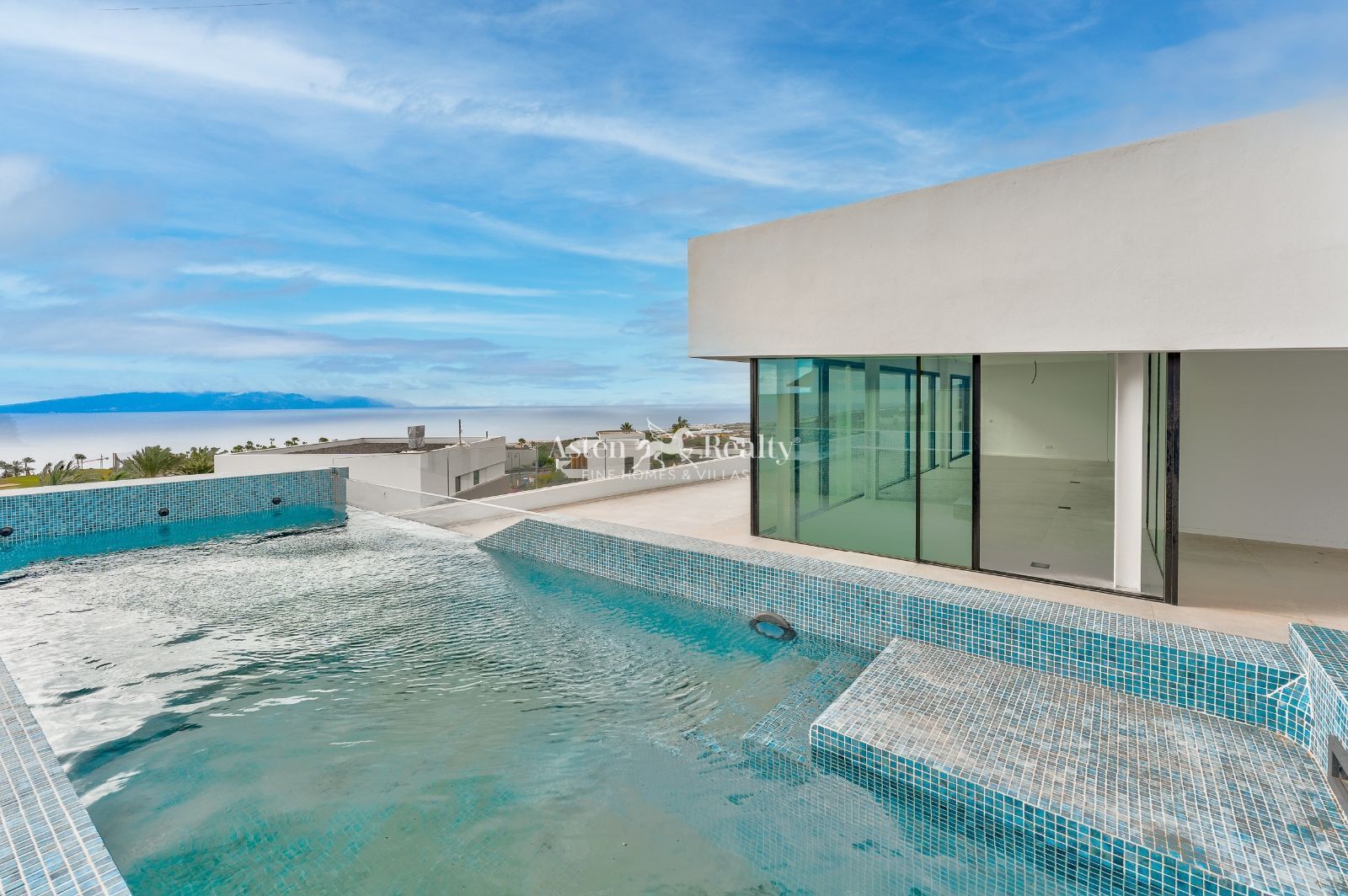 Piscina de Casa o xalet en venda en Guía de Isora amb Aire condicionat, Terrassa i Piscina