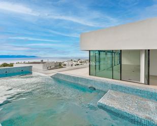 Piscina de Casa o xalet en venda en Guía de Isora amb Aire condicionat, Terrassa i Piscina