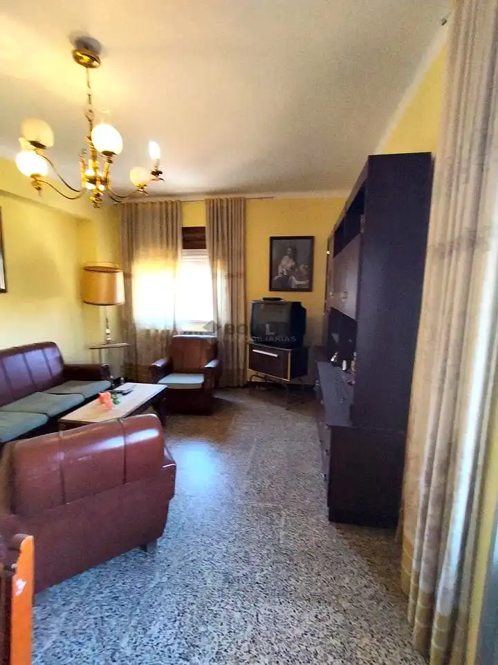 Living room of Flat for sale in Utrillas  with Heating, Storage room and Furnished