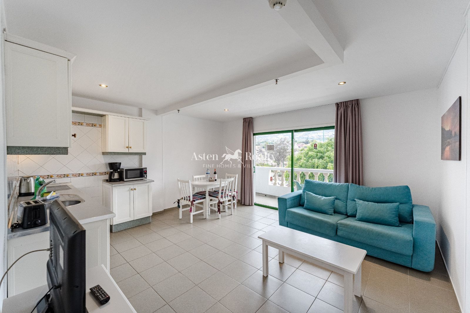 Vista exterior de Apartament en venda en Puerto de la Cruz amb Terrassa, Traster i Piscina