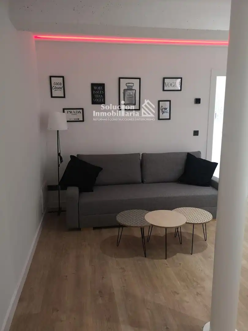 Living room of Flat for rent in Salamanca  with Heating, Terrace and Furnished