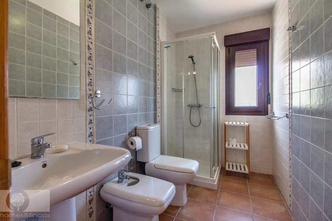 Bathroom of Houses for sale in Ayamonte  with Air Conditioner, Private garden and Terrace