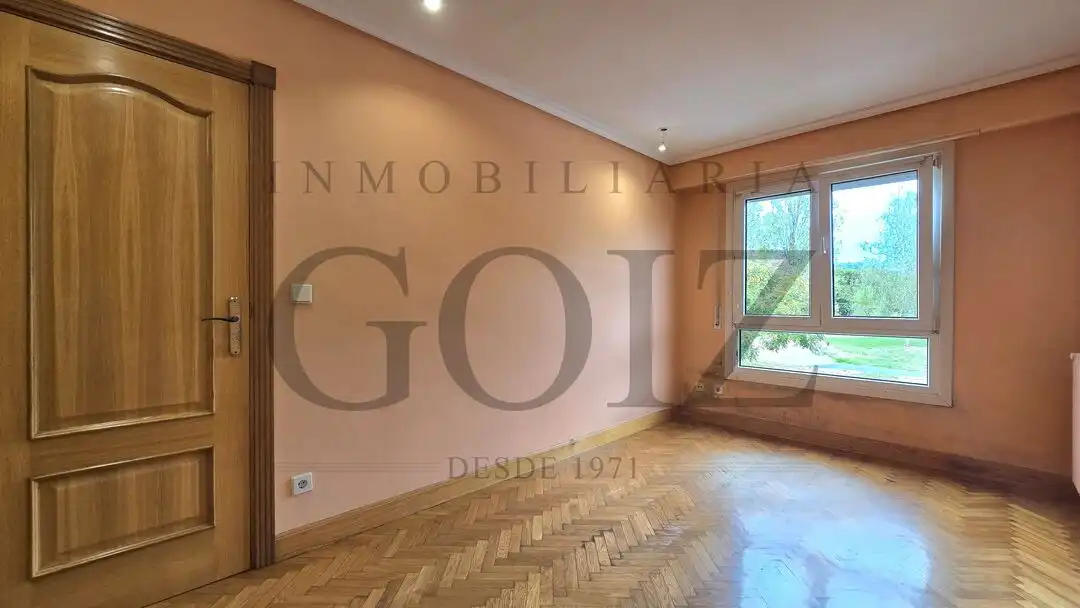 Habitación de Casa adosada en venta en Donostia - San Sebastián  con Calefacción, Terraza y Trastero