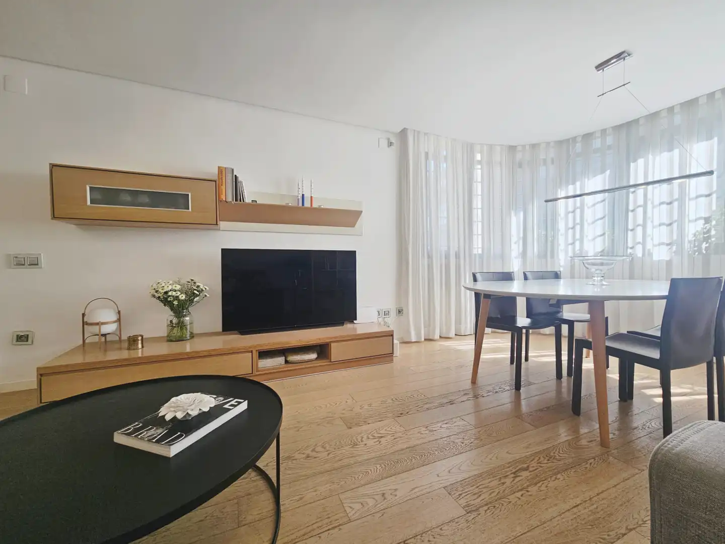 Sala de estar de Casa adosada en venta en Granollers con Aire acondicionado, Calefacción y Jardín privado