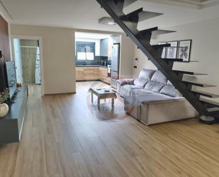 Sala d'estar de Casa o xalet en venda en La Pobla Llarga amb Terrassa