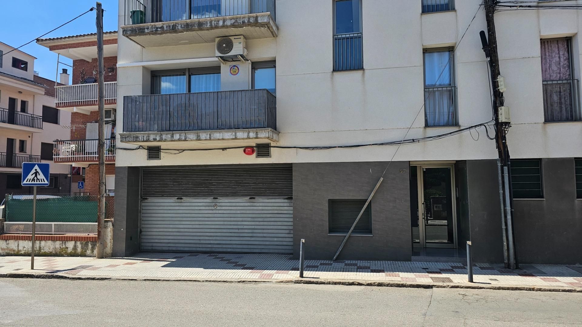 Exterior view of Garage for sale in Santa Coloma de Farners