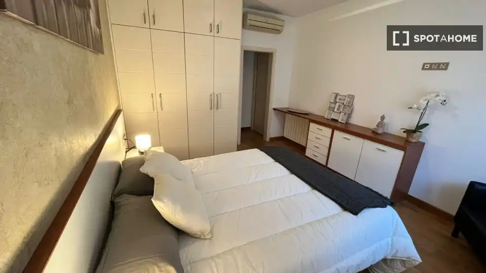 Room in El Guinardó