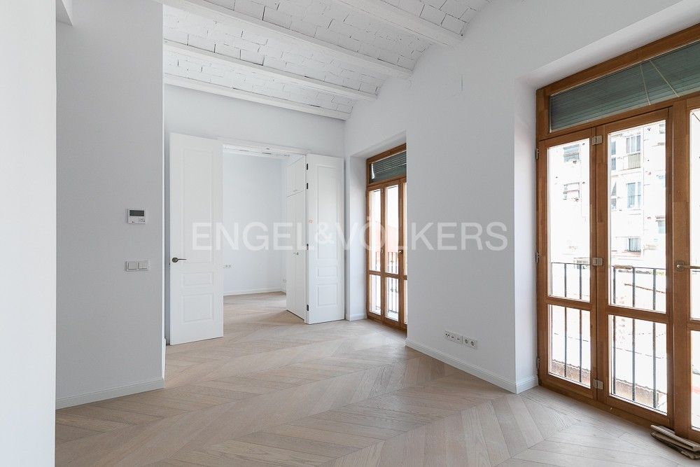 Apartment for sale in  Valencia Capital  with Heating and Parquet flooring