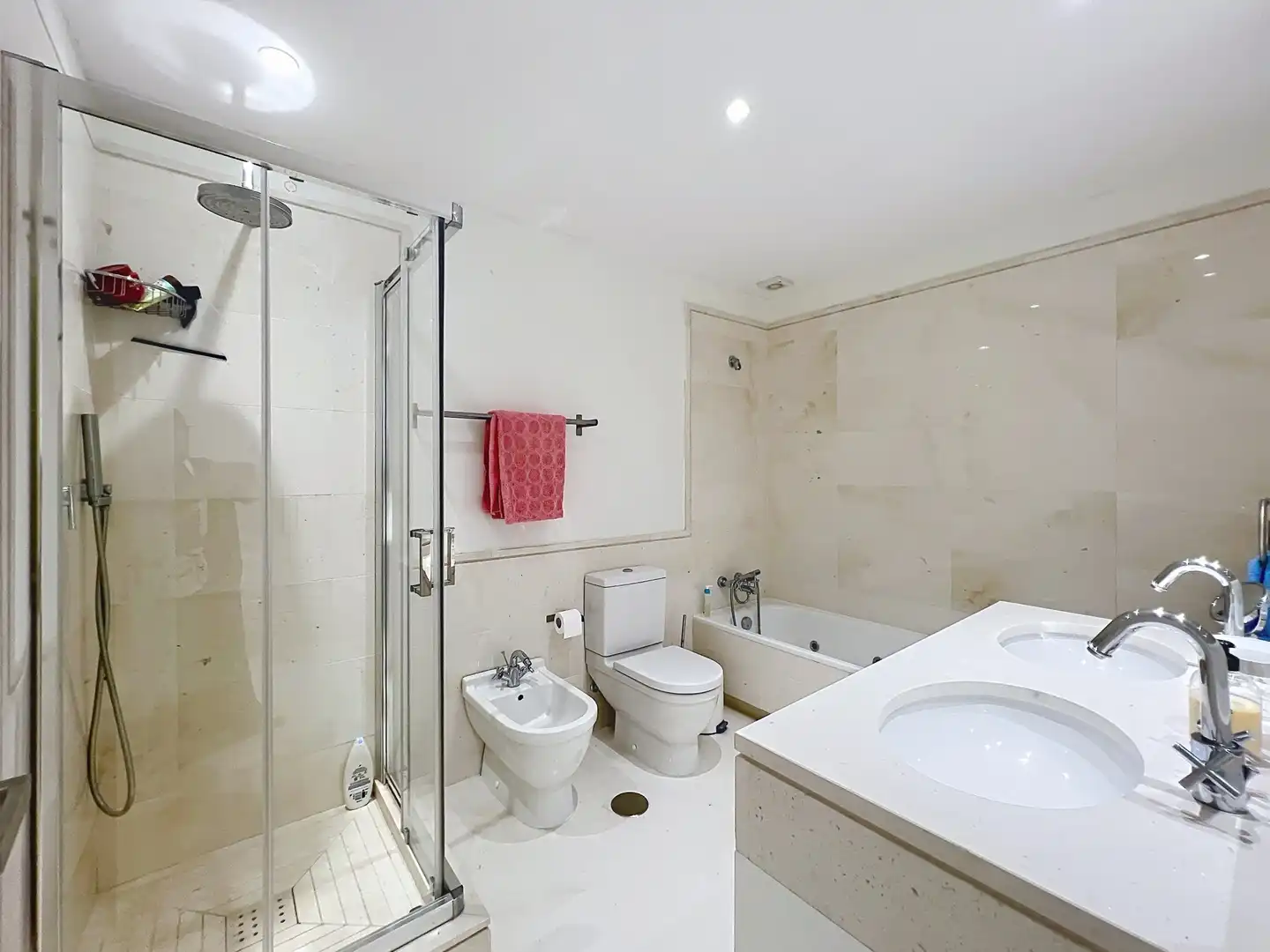 Bany de Apartament en venda en Benahavís amb Aire condicionat i Terrassa