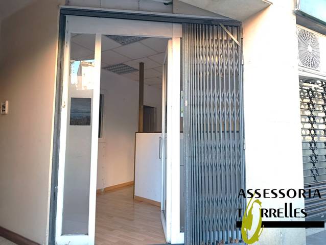 Local comercial en Alquiler en Torrelles de Llobregat