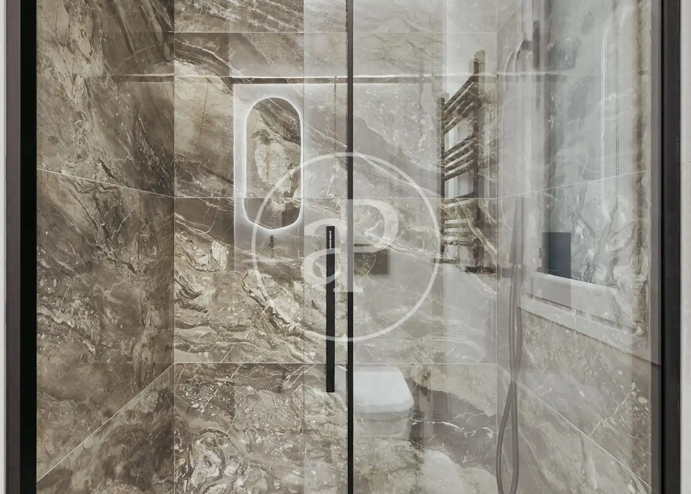Baño de Piso en venta en Madrid con Aire acondicionado, Calefacción y Jardín privado