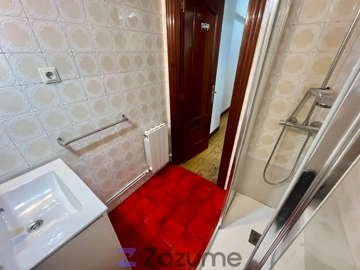 Piso de alquiler en Santutxu - Basarrate