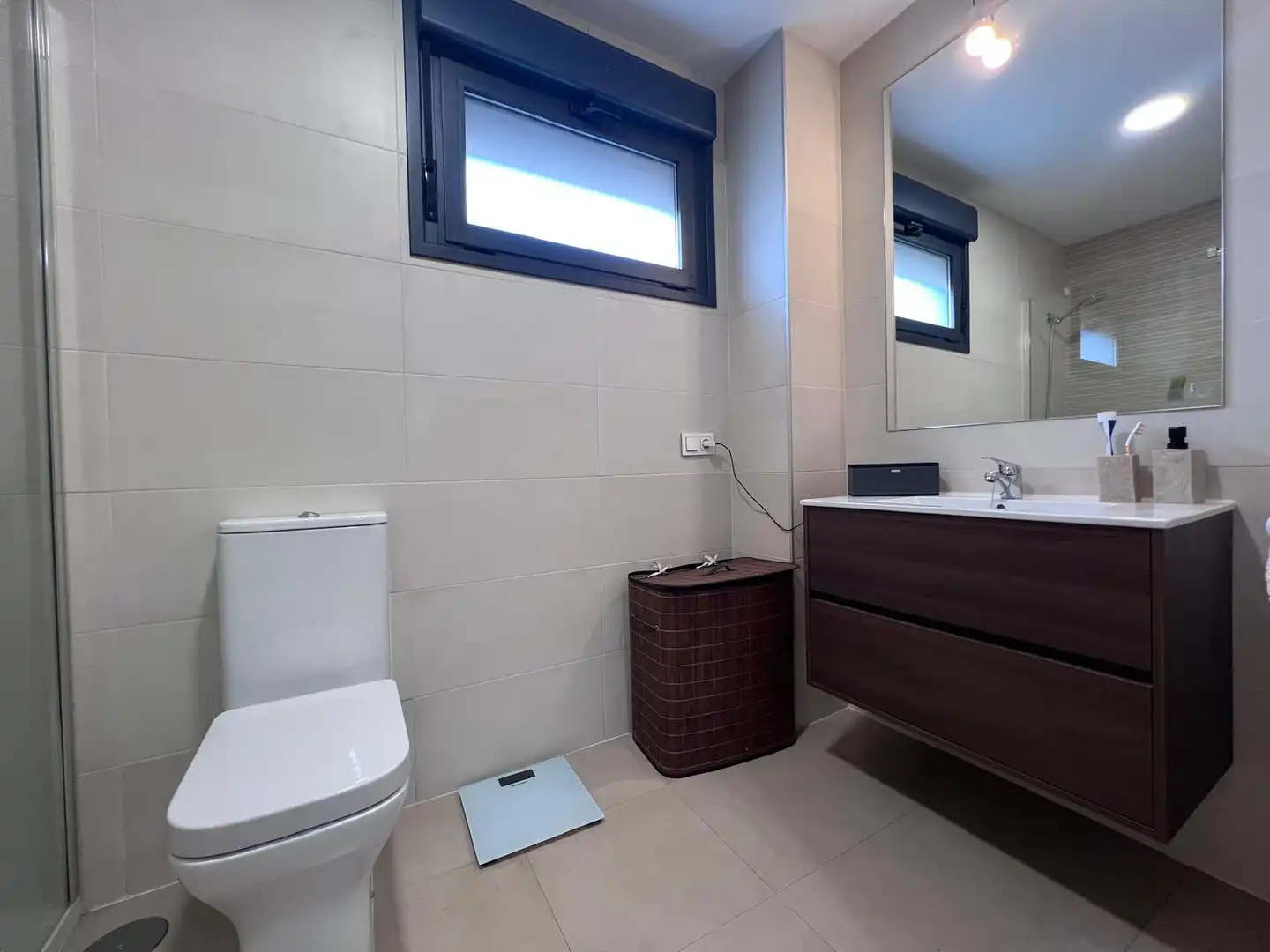 Bathroom of Flat for sale in Cáceres  with Storage room, Swimming Pool and Furnished