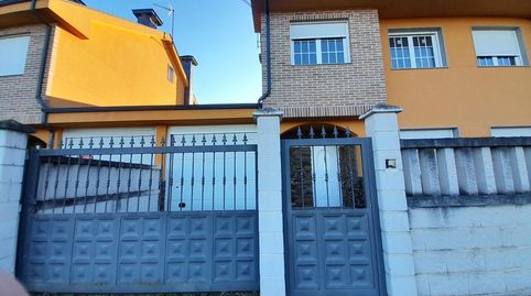 Photo 2 of Detached homes for sale in Carracedelo, León