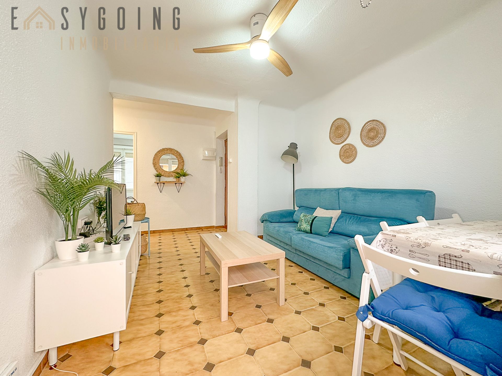 Sala d'estar de Apartament en venda en Santa Pola amb Terrassa i Moblat