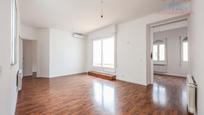 Living room of Attic to rent in  Madrid Capital  with Air Conditioner, Heating and Parquet flooring