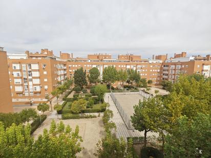 Exterior view of Flat for sale in  Madrid Capital  with Heating, Storage room and Balcony