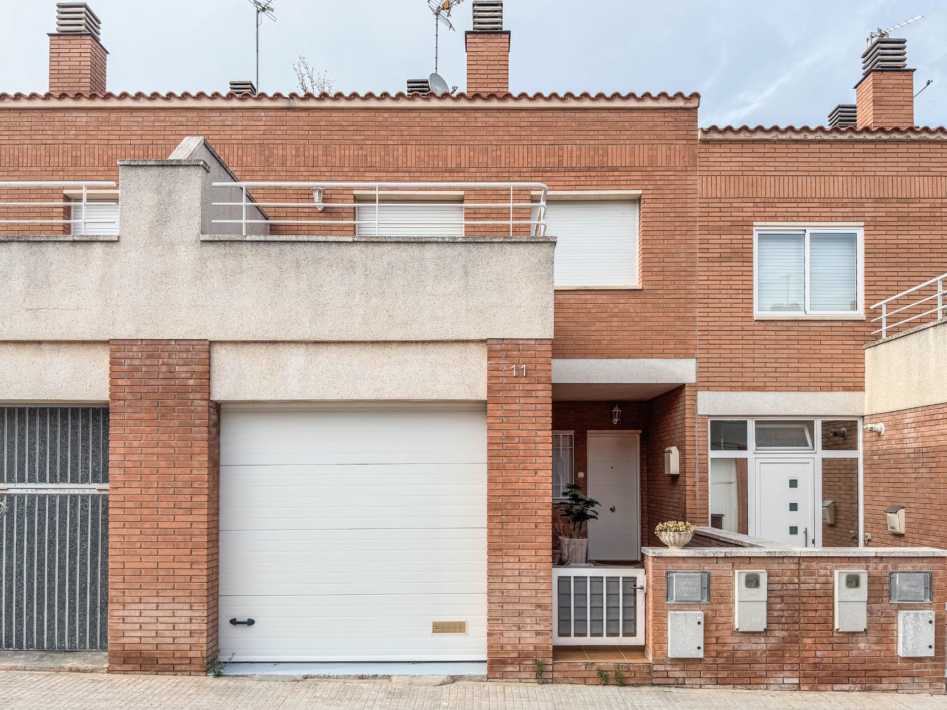 Single-family semi-detached for sale in Carrer Miralpeix, Pira