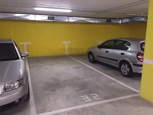 Parkplatz von Garage zur Miete in L'Hospitalet de Llobregat