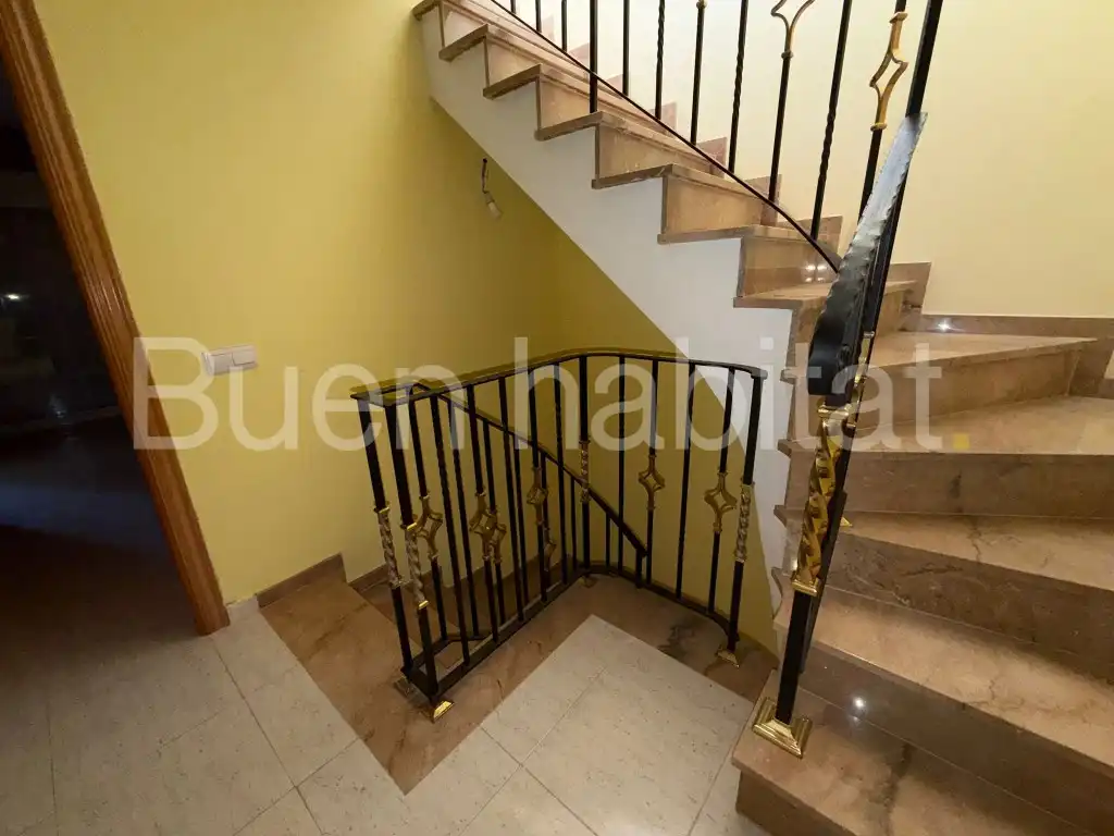 Casa a schiera con piscina in vendita a Calle Bisbe Catala, imagen 43