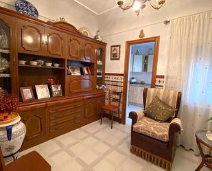 Sala d'estar de Casa o xalet en venda en Almendralejo amb Terrassa
