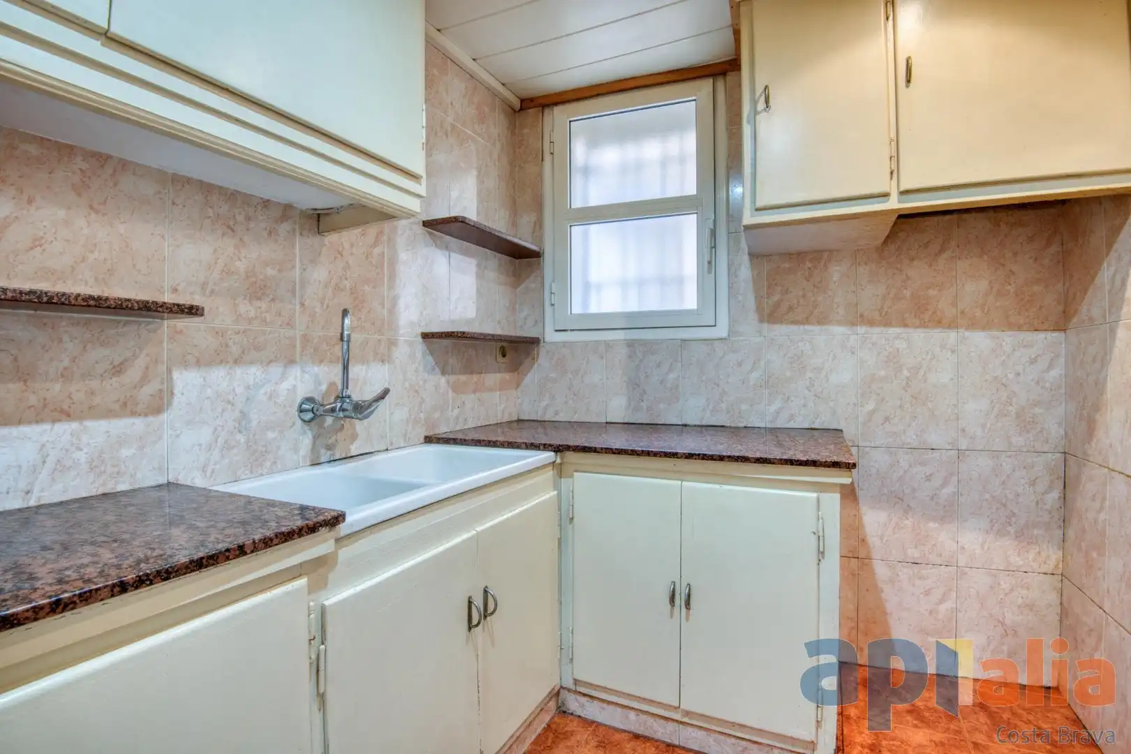Cocina de Apartamento en venta en Sant Feliu de Guíxols con Calefacción