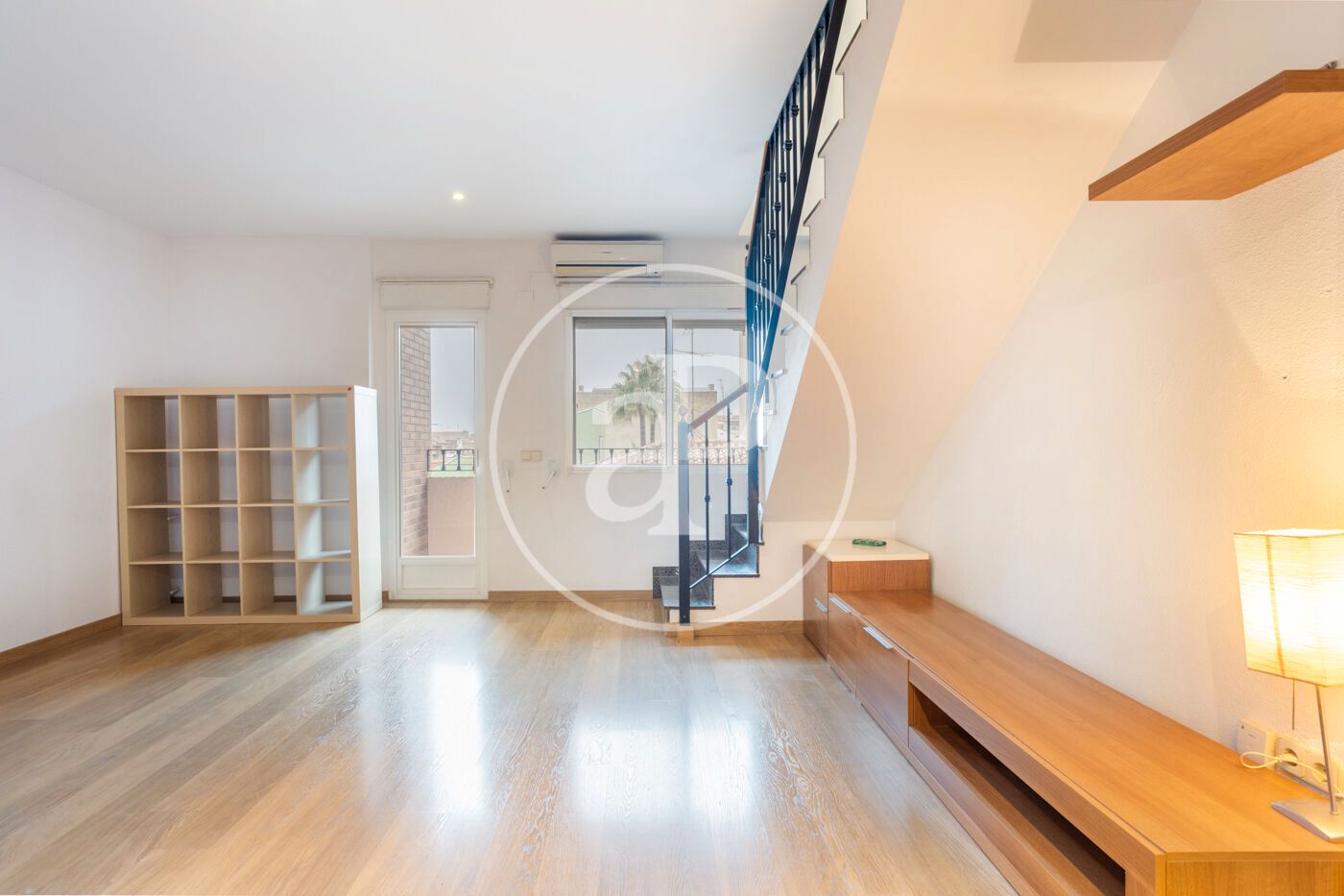 Dúplex de lloguer a Carrer de València, Núcleo Urbano