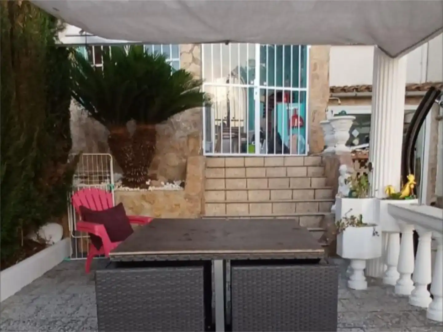 Terrasse von Maisonette zur Miete in Empuriabrava mit Klimaanlage und Balkon