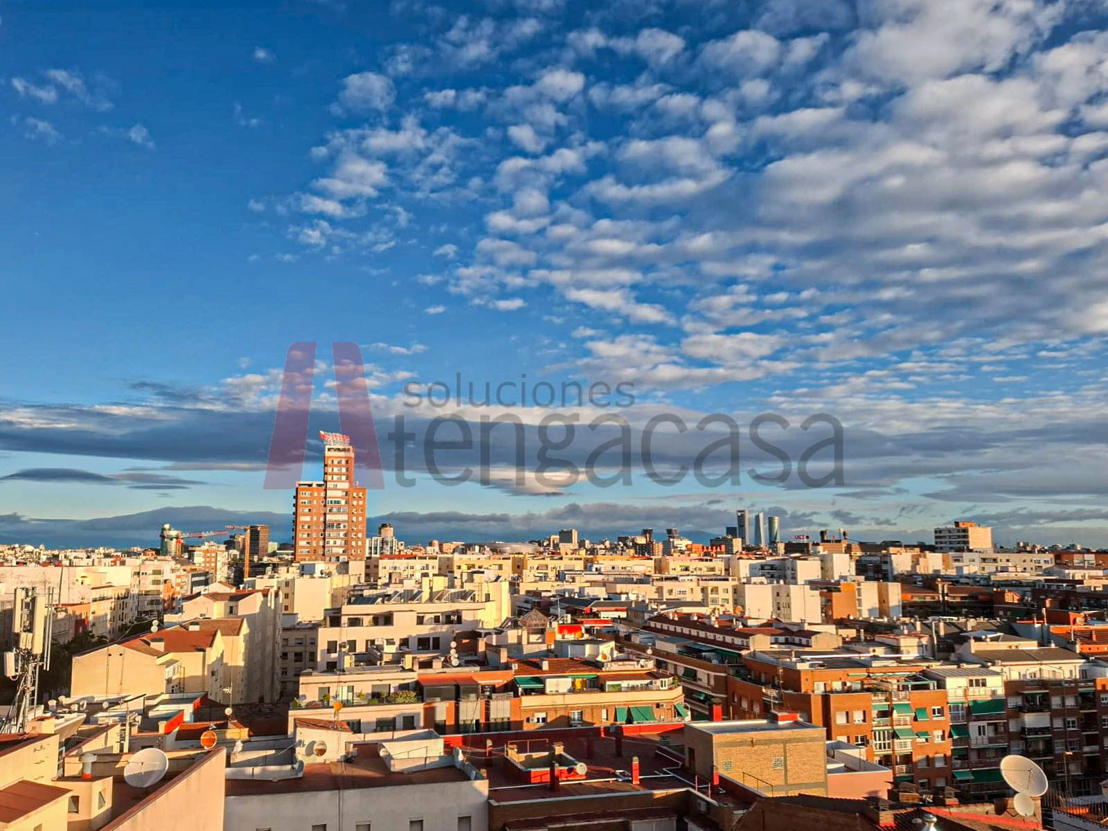 Exterior view of Flat for sale in  Madrid Capital  with Air Conditioner, Heating and Parquet flooring
