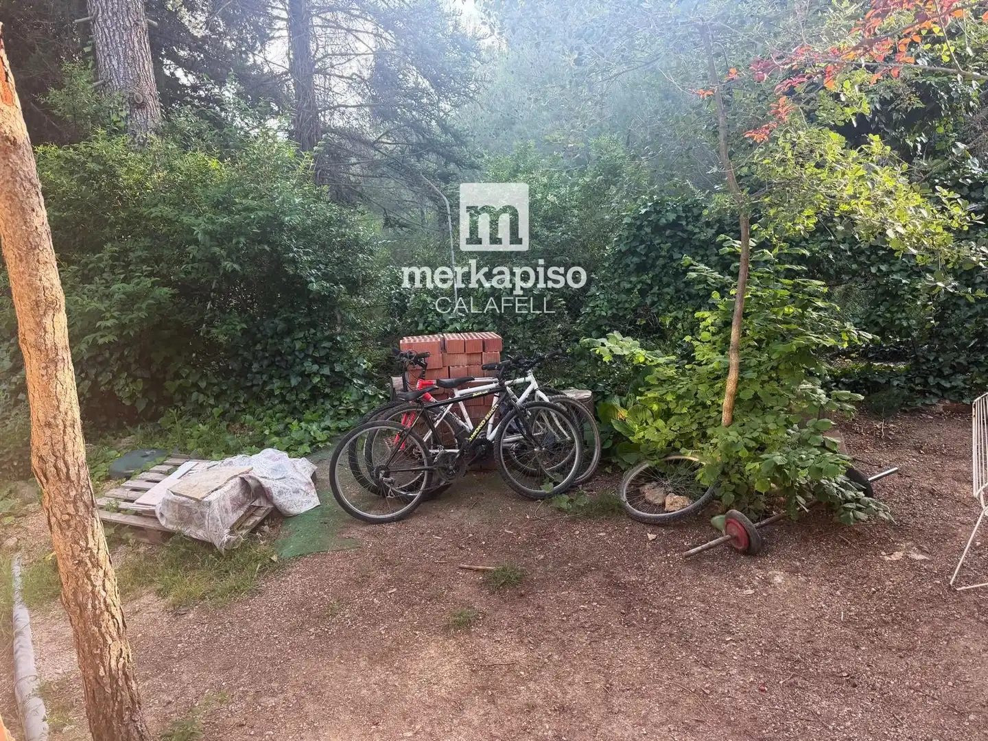 Aparcament de Casa o xalet en venda en El Montmell amb Calefacció i Jardí privat