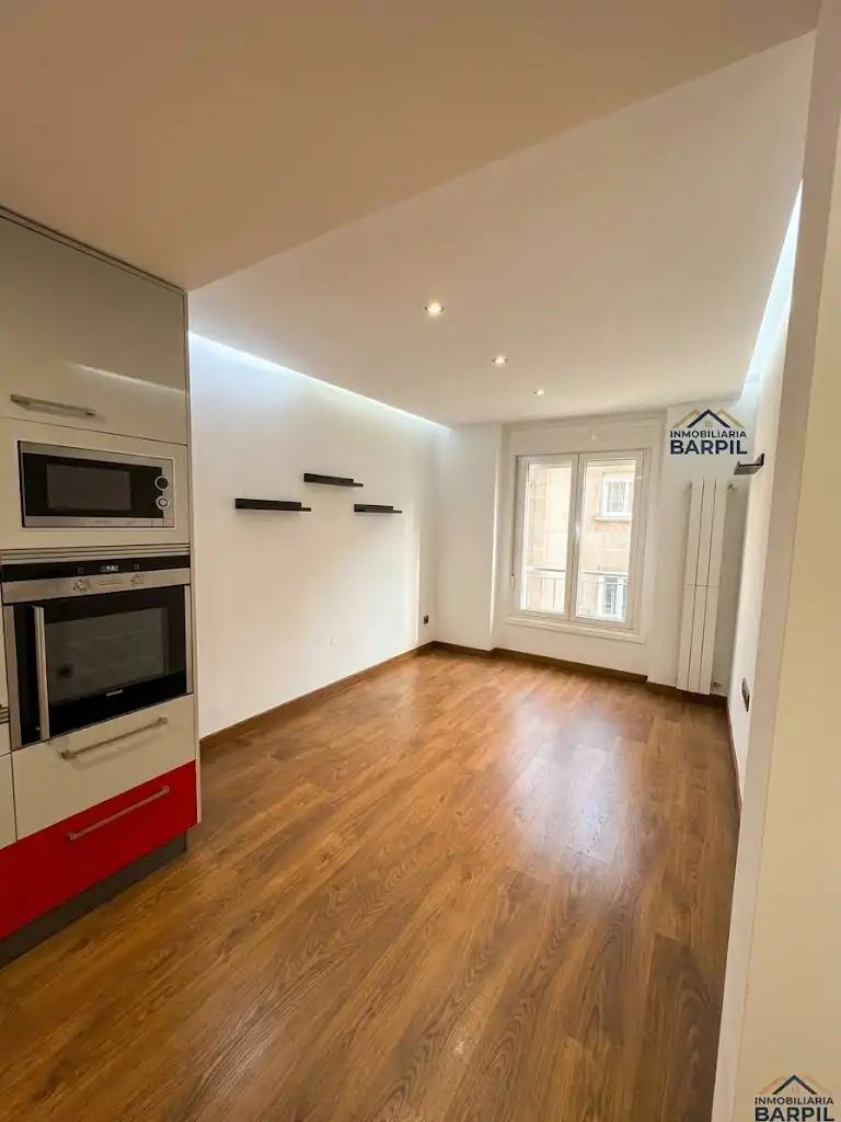 Wohnung mit Aufzug zur Miete in Rúa de José Antela Conde 18, imagen 3