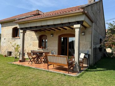 Casa con balcón en venta en Adina- Portonovo