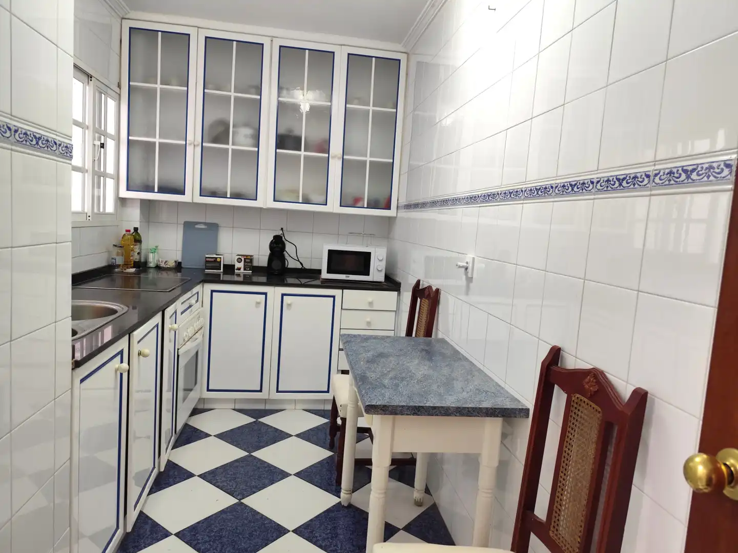 Kitchen of Flat for rent in Sanlúcar de Barrameda  with Air Conditioner, Heating and Furnished