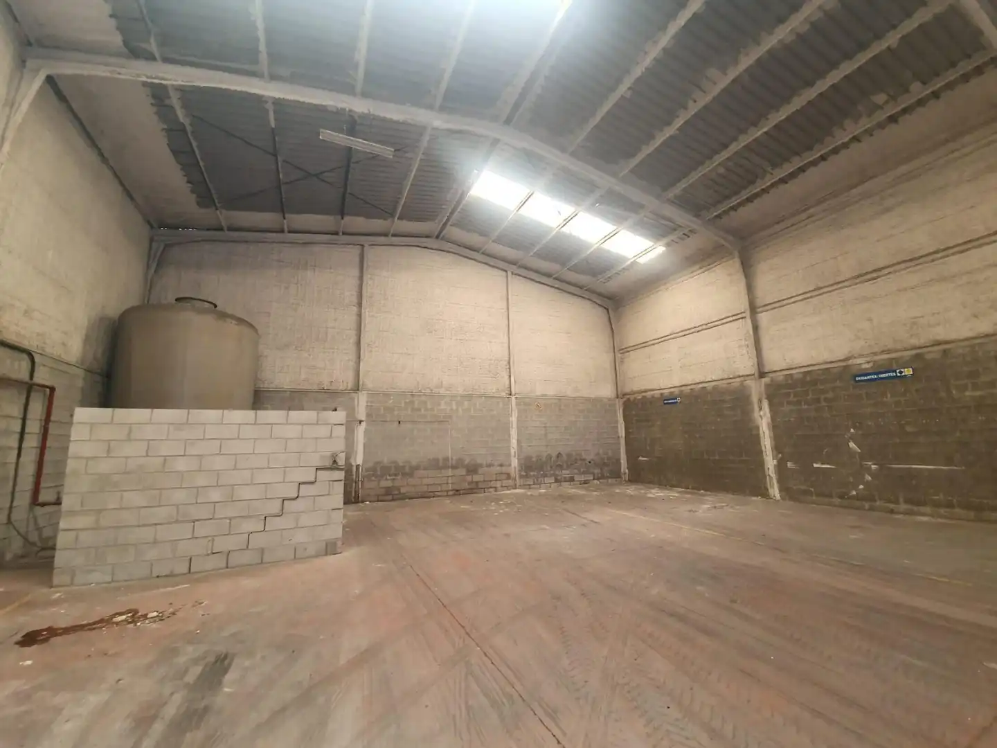 Nau industrial de lloguer en Dos Hermanas