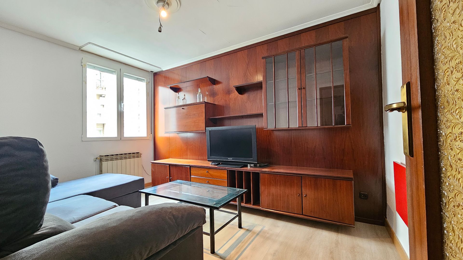 Sala de estar de Piso en venta en Vitoria - Gasteiz con Calefacción y Amueblado