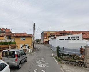 Vista exterior de Pis en venda en Santa Cruz de Bezana