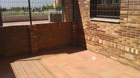 Foto 2 de Piso de alquiler en Calle del Arcángel Gabriel, La Dehesa - El Pinar, Navalcarnero