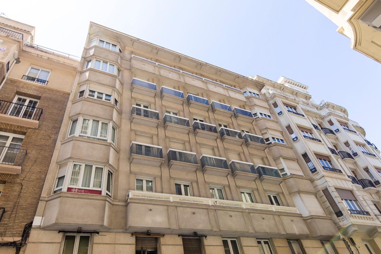 Exterior view of Duplex for sale in  Zaragoza Capital  with Air Conditioner, Heating and Terrace