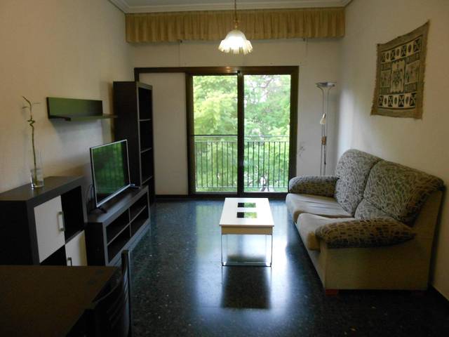 Piso en Alquiler en El Carmen