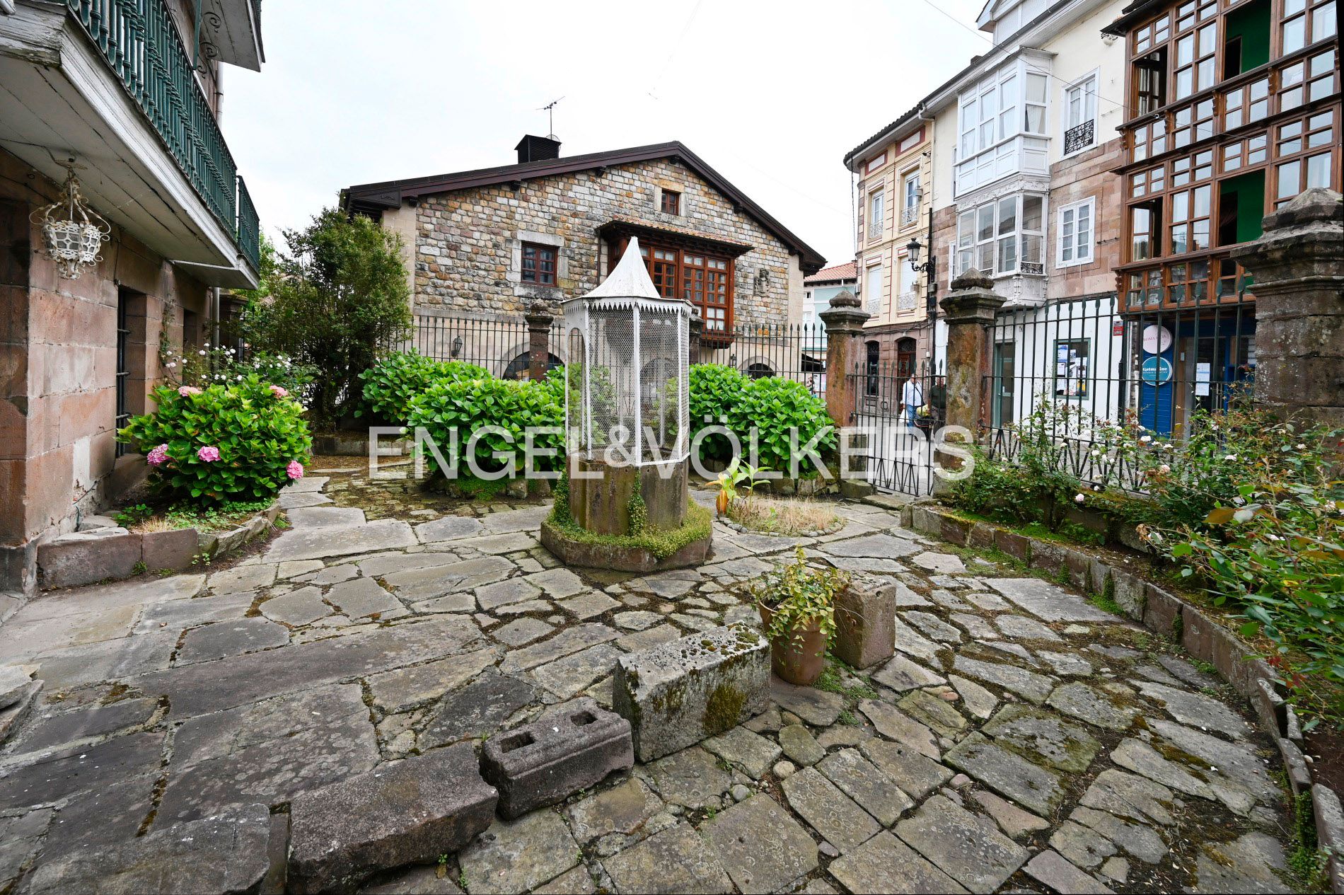 Exterior view of House or chalet for sale in Cabezón de la Sal  with Heating and Private garden